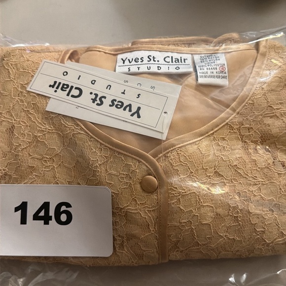 Yves St. Clair Studio Lace Blouse Champagne Floral Sheer Sleeves NWT Size 16 - Picture 14 of 14